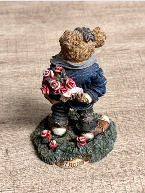 Boyds Bear 2000 Franklin T. Rosenbearg...Bearing You Roses 227735GCC