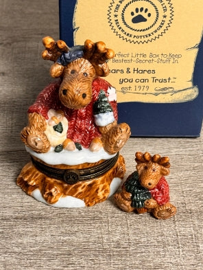 Boyds Bear 1999 Christmas Moose Trinket Box with Mini Figurine C95136