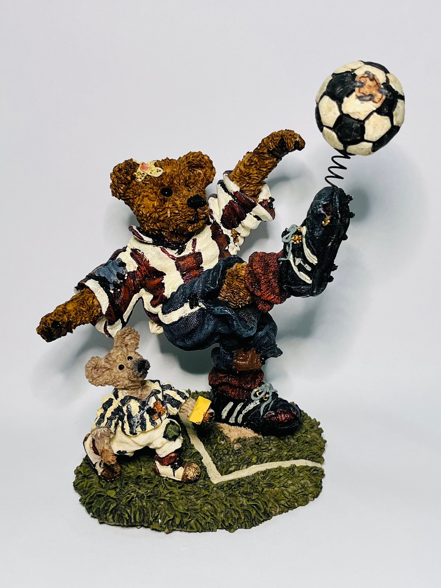 Boyds Bear 1998 Rocky Bruin Score, Score, Score 228307