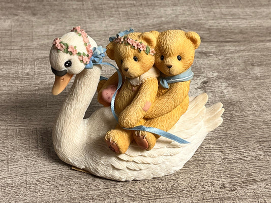 Cherished teddies 1998 matt and vicki love is the best thing two can share 476781