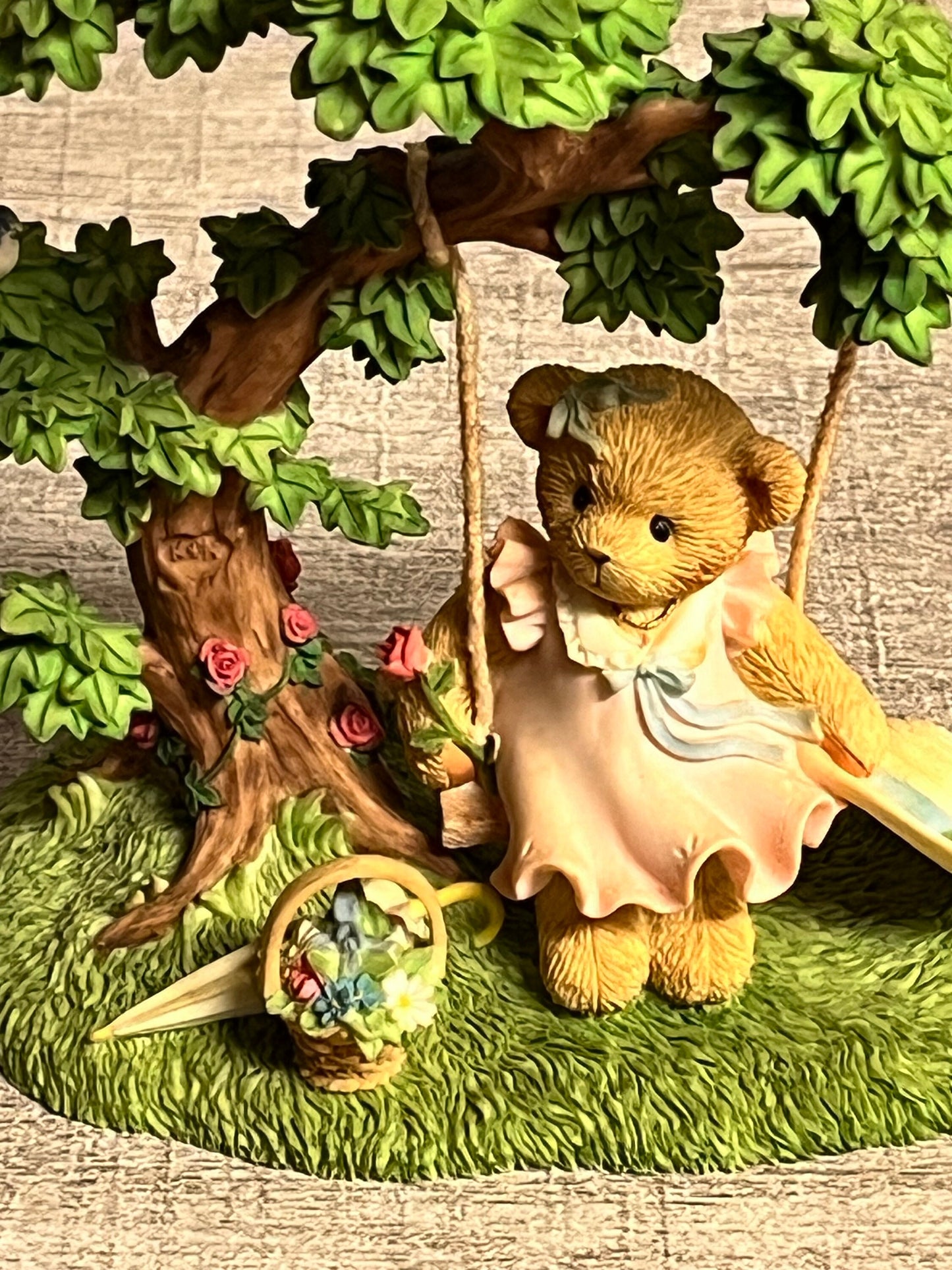 Cherished Teddies by Enesco 2004 JULIA Membears Only CT0042