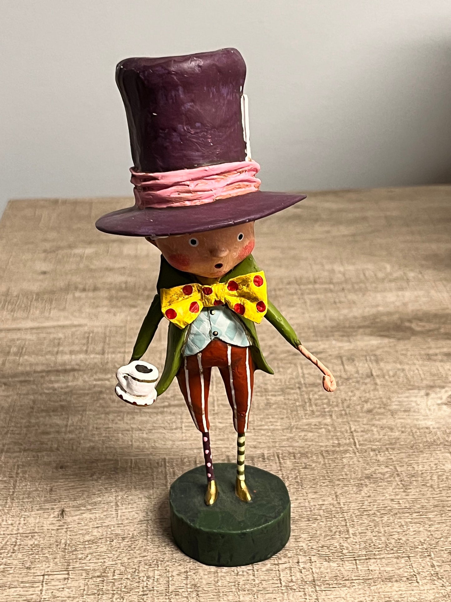 New Lori Mitchell Design - Mad Hatter - 7.5" 11128