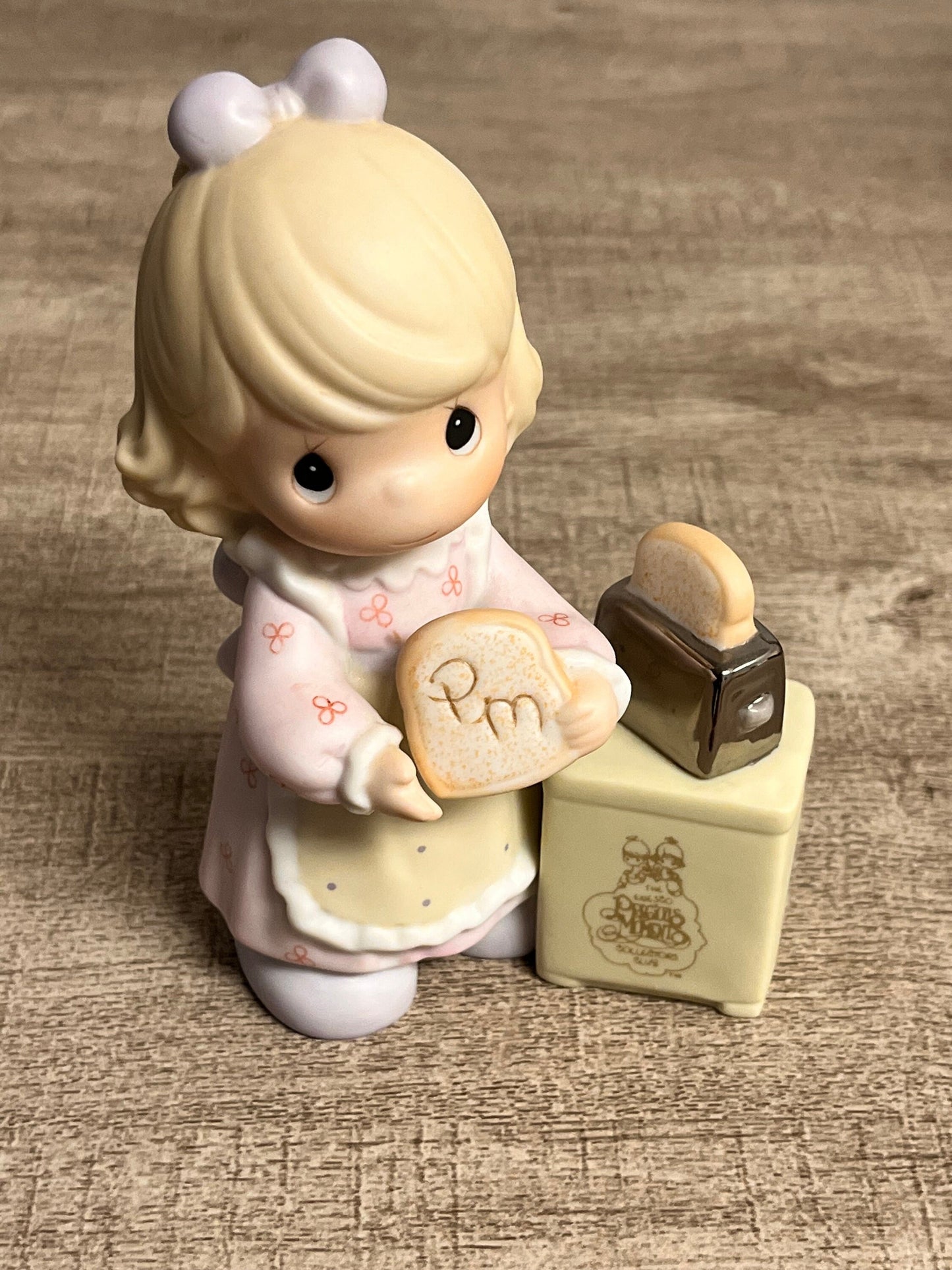 Precious moments by enesco 1996 a special toast 1997 symbol of membership c0017