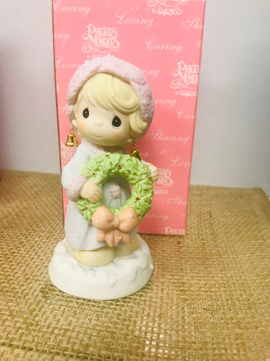 New in box precious moments merry christ-miss 10421