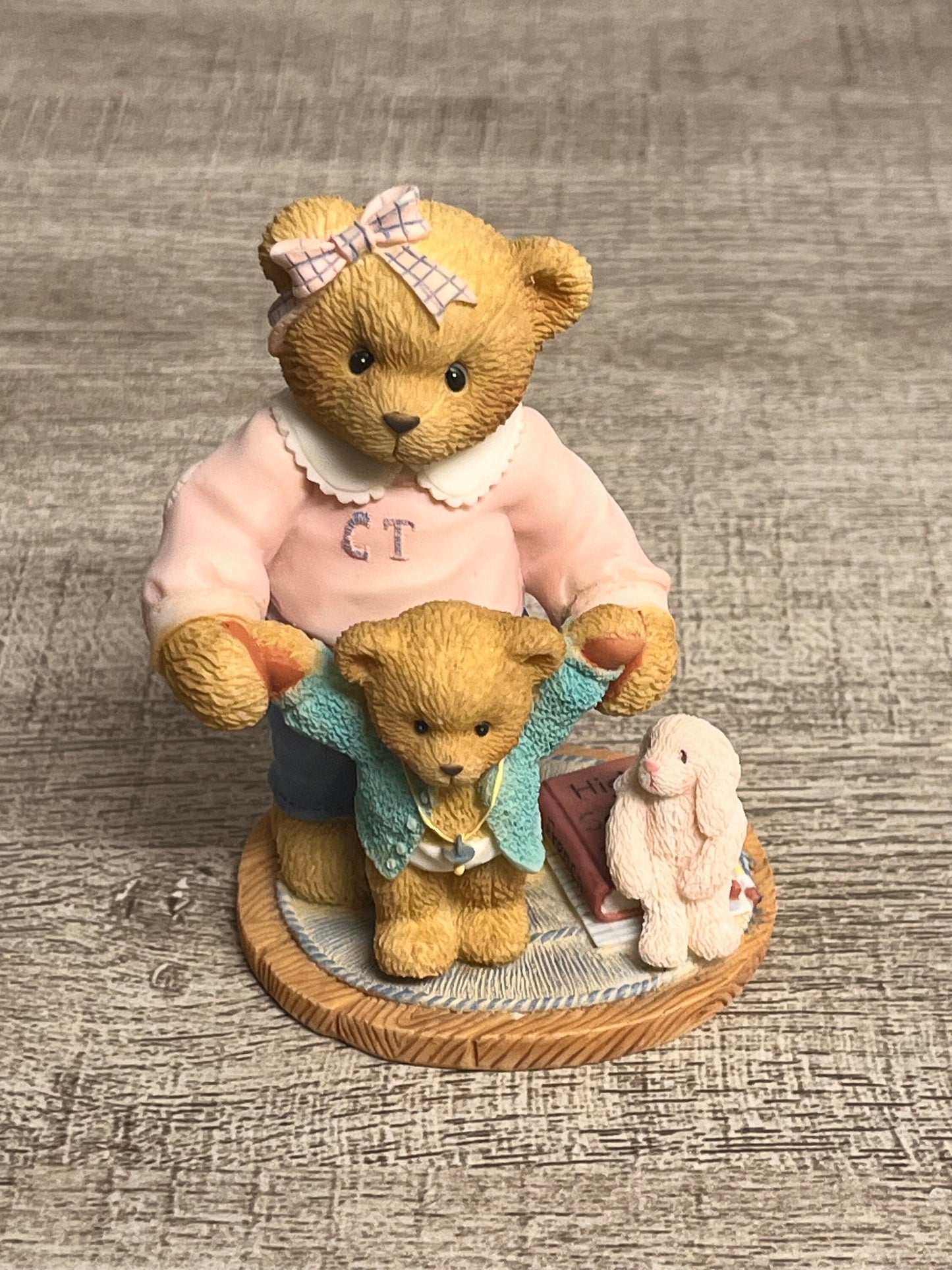 NIB Cherished Teddies by Enesco 2000 DELIA You're The Beary 476536