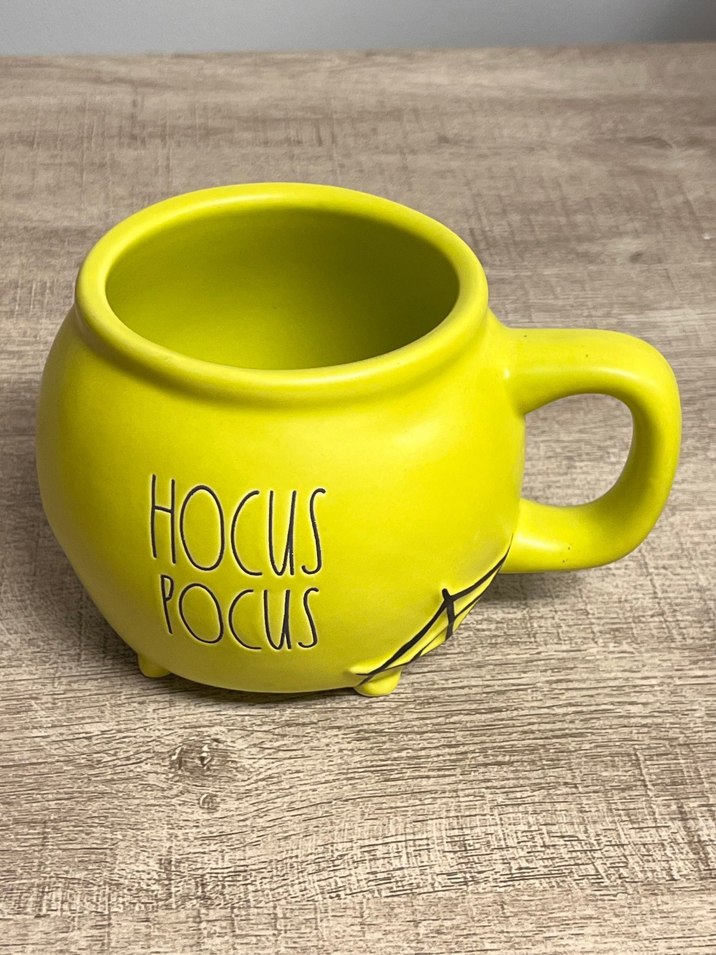 New Rae Dunn Lime Green HOCUS POCUS Mug